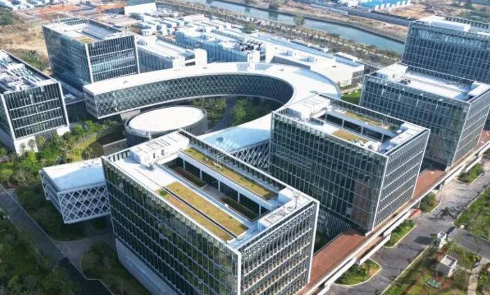 长沙子易暖通中央空调多联机与风管机选型对比及安装要点